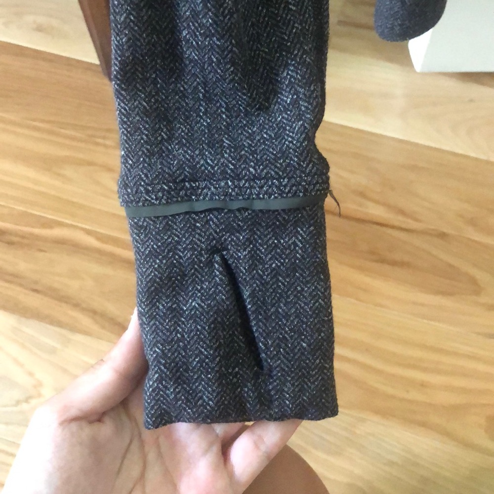 Lululemon quarter zip sz 4 - Picture 3 of 5
